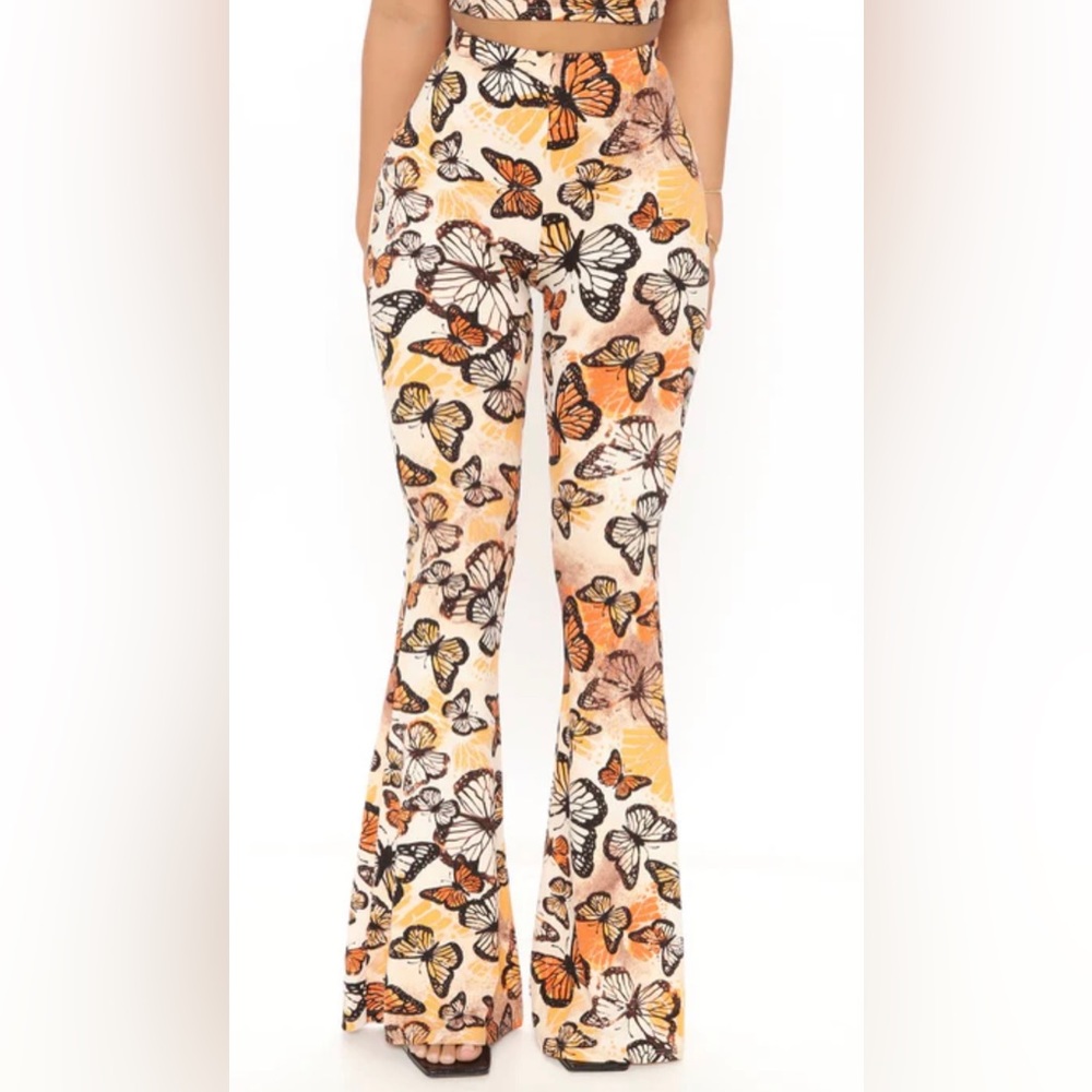 Butterfly flare leggings